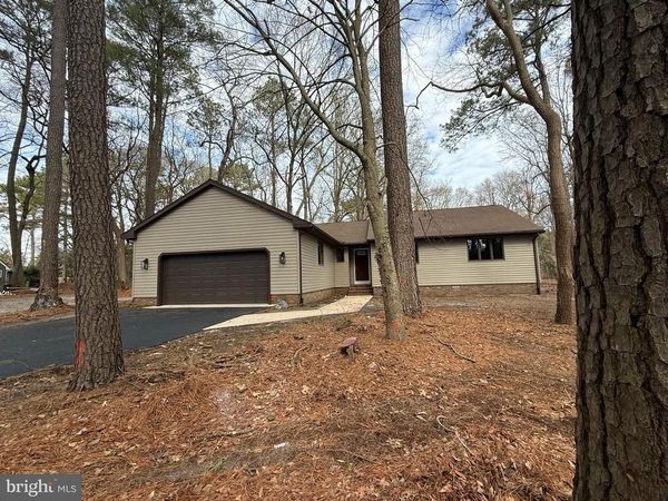 24687 BETTS POND ROAD, MILLSBORO, DE 19966