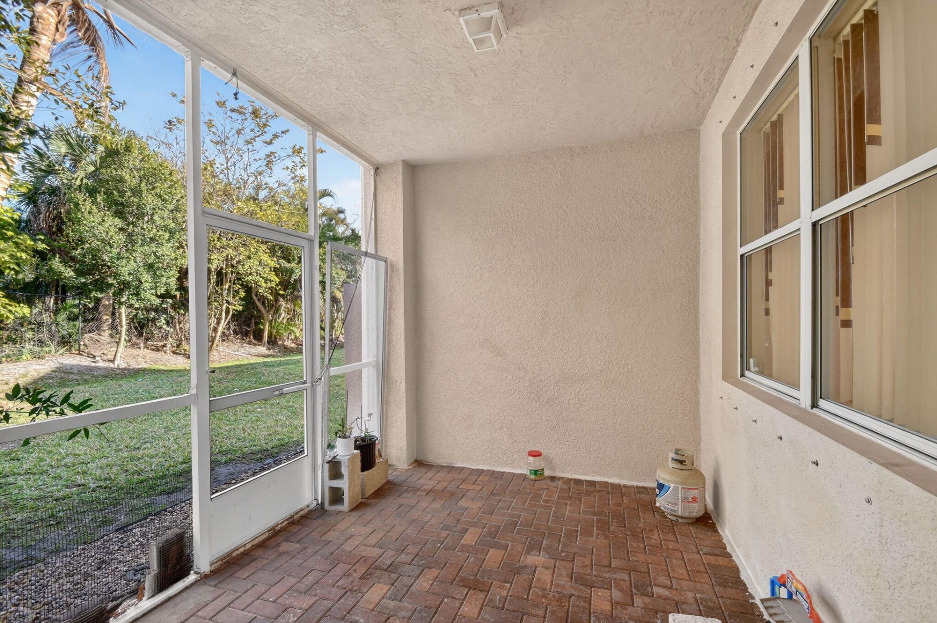 876 Gazetta Way, West Palm Beach, FL 33413 Photo