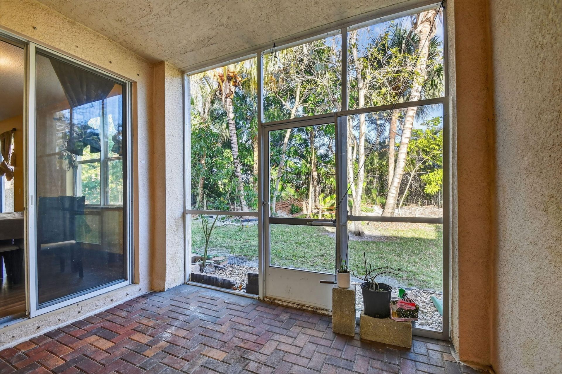 876 Gazetta Way, West Palm Beach, FL 33413 Photo