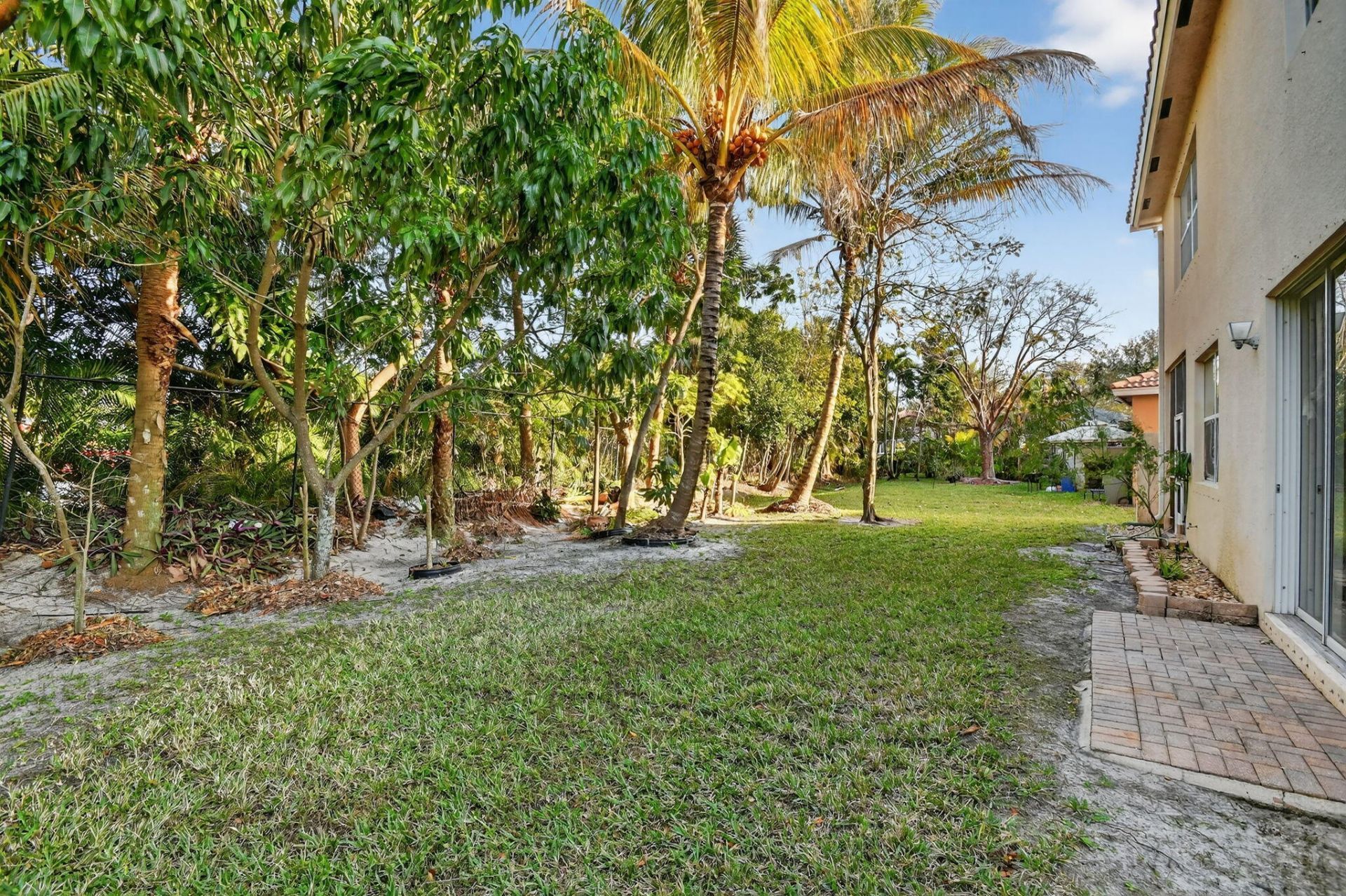 876 Gazetta Way, West Palm Beach, FL 33413 Photo