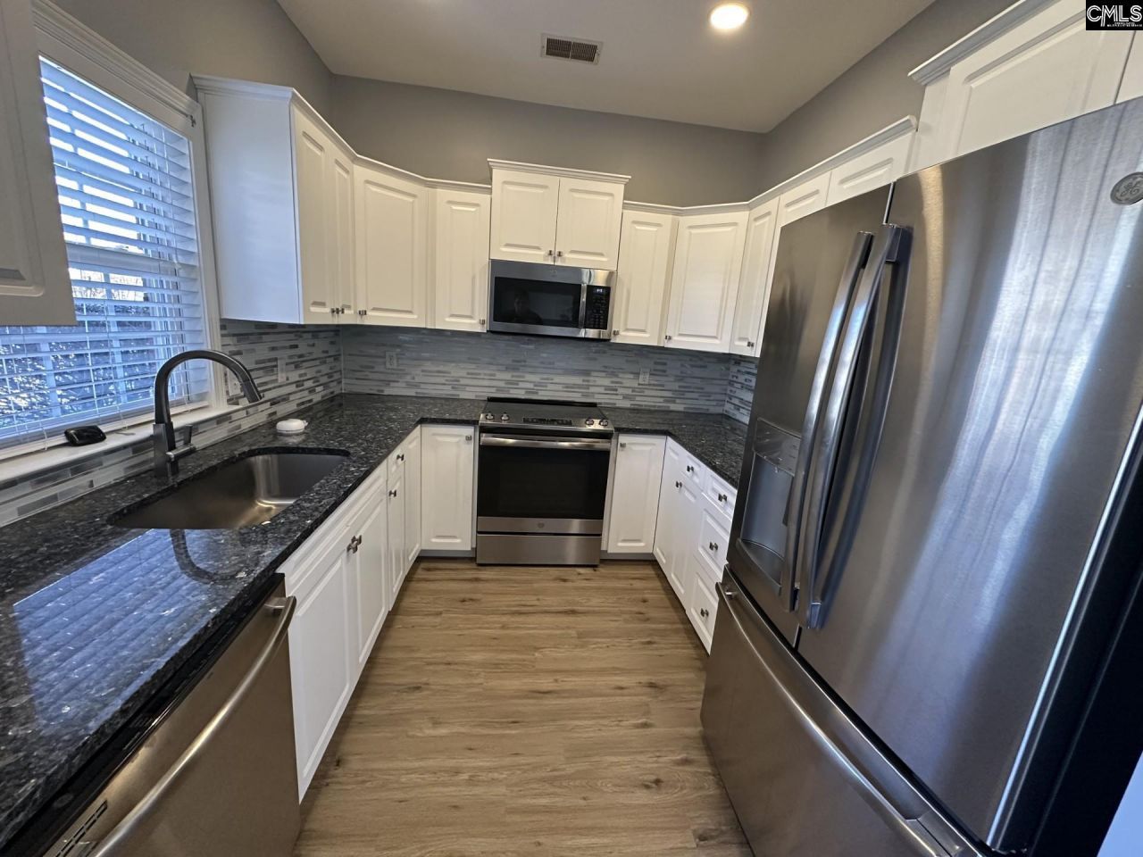 33 Tall Palmetto Lane  Photo 8