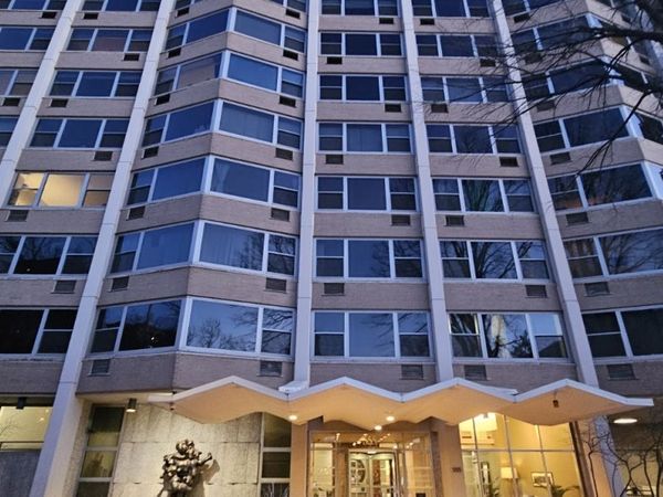 555 W CORNELIA Avenue, Unit 2003, Chicago, IL 60657