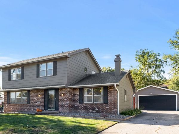 4004 80th Street, Urbandale, IA 50322