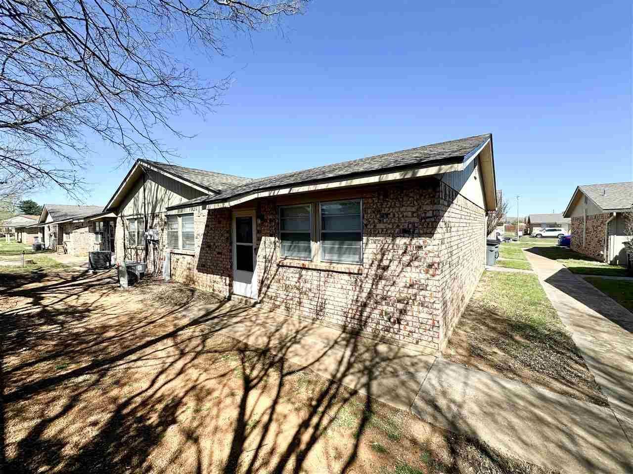7930 NW Crossland Circle, Lawton, OK 73505 Main Photo