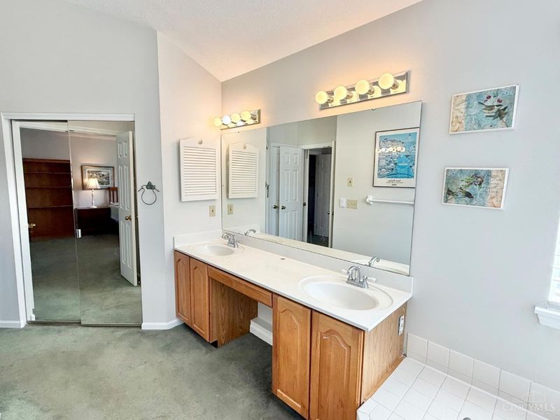 9547 Carriage Run Circle, Deerfield Twp., OH 45140 Photo 28