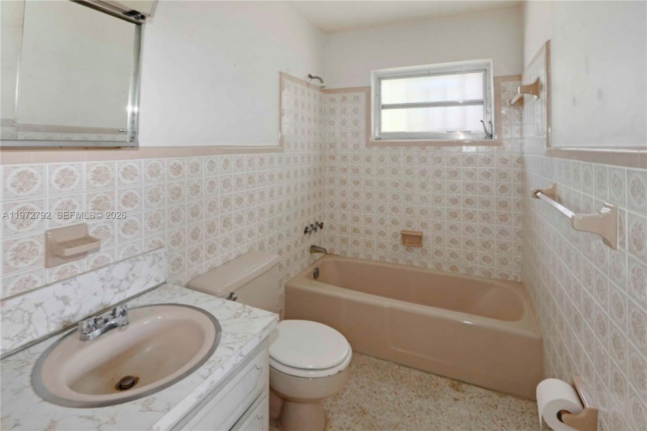 799 E 30th St , Hialeah, FL 33013 Photo