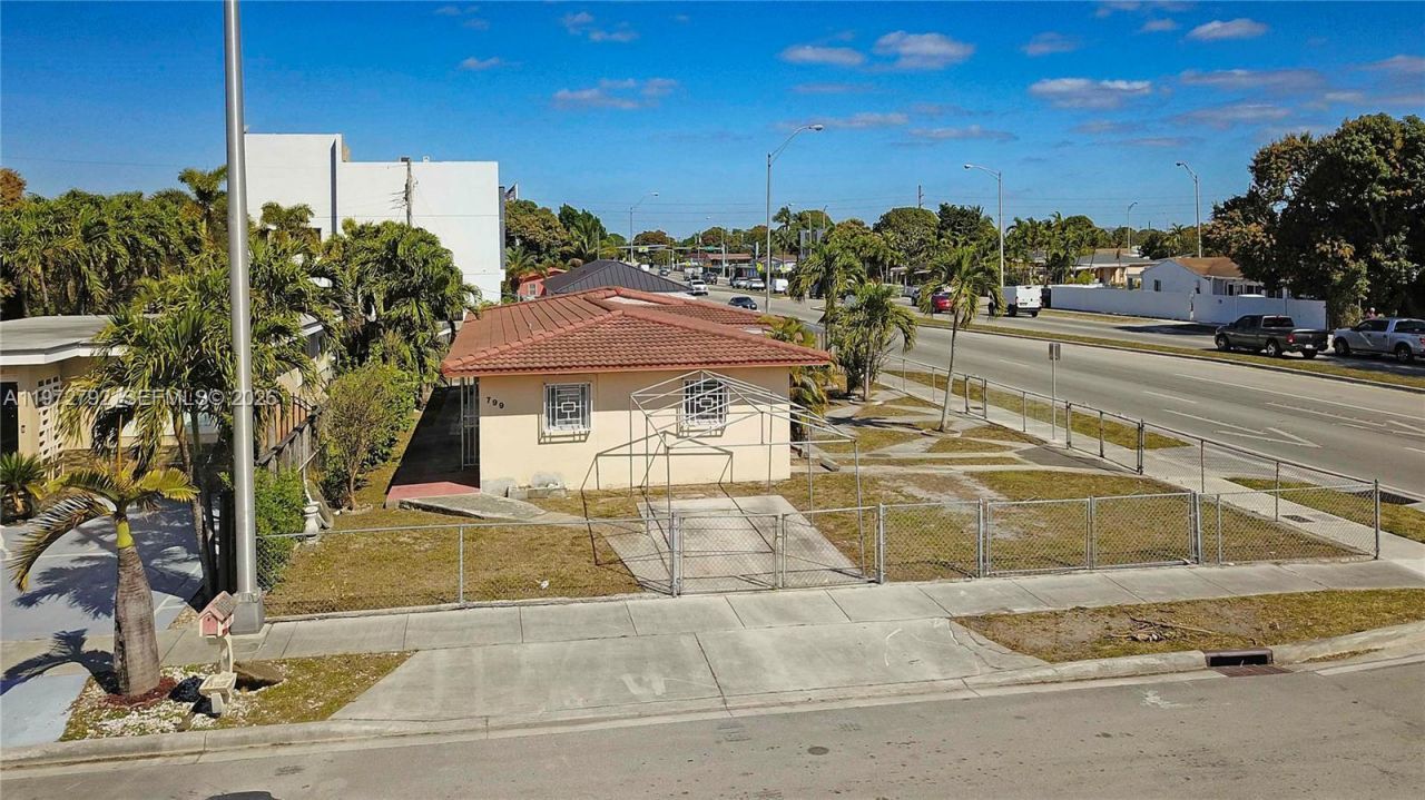 799 E 30th St , Hialeah, FL 33013 Photo