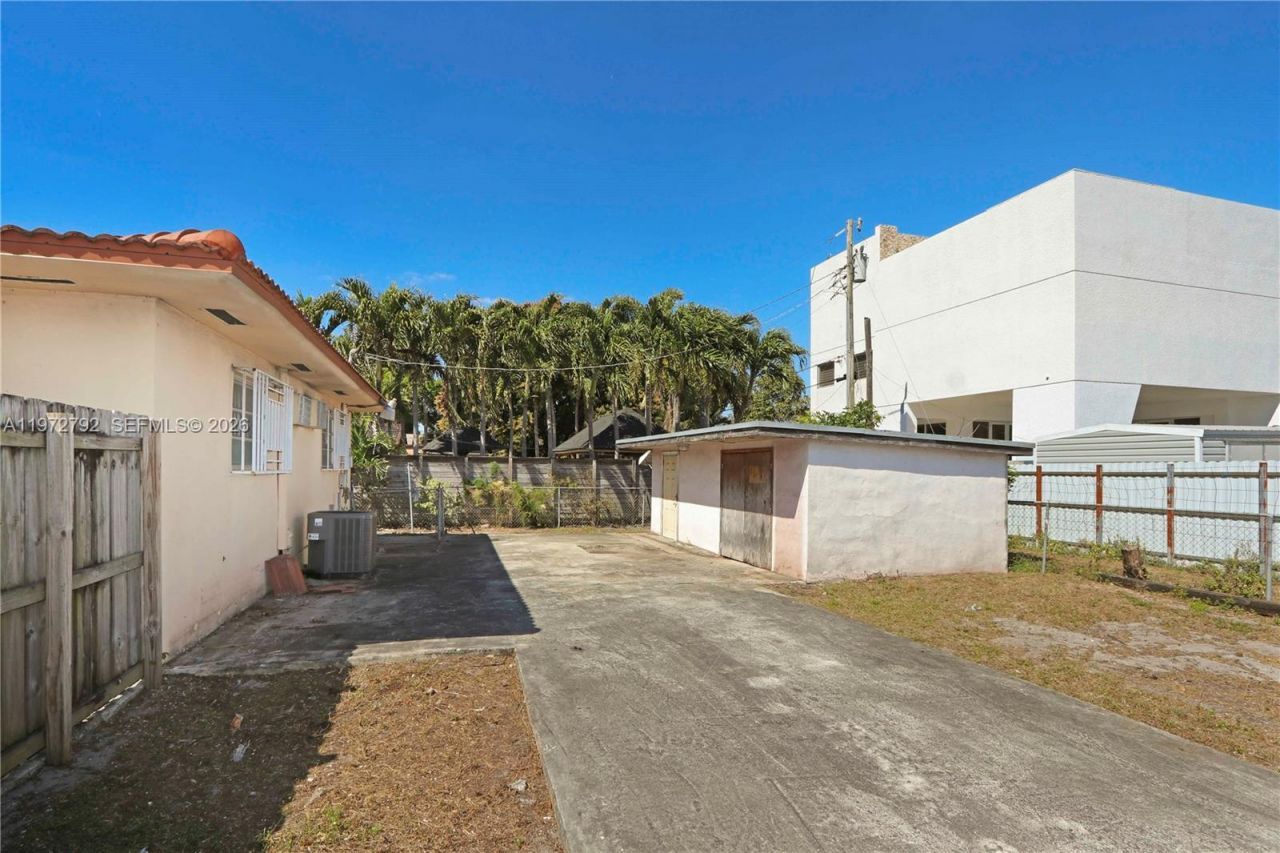 799 E 30th St , Hialeah, FL 33013 Photo