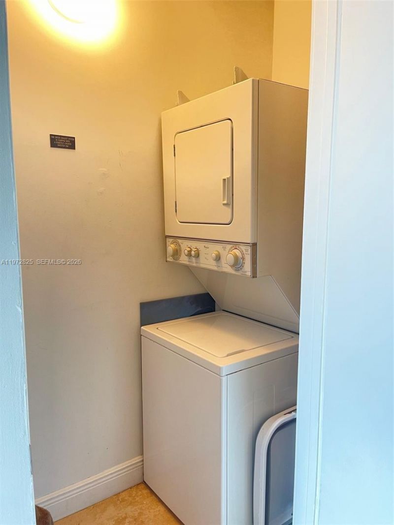 1050 Brickell Ave , Unit 410, Miami, FL 33131 Photo