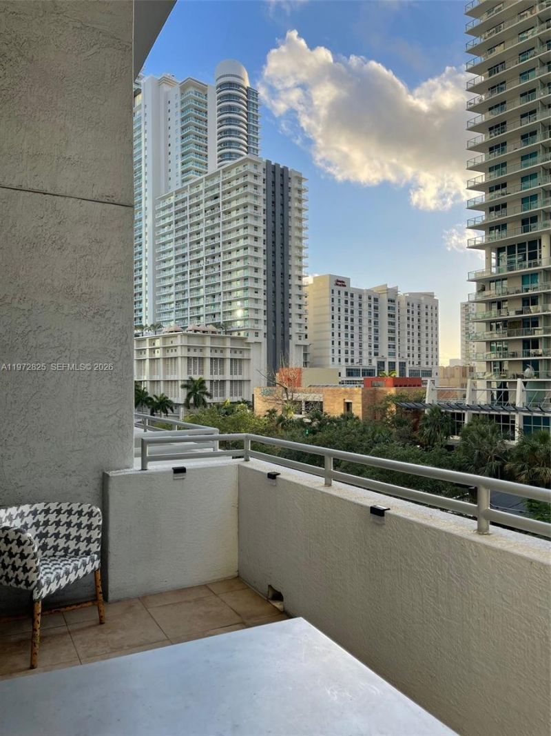 1050 Brickell Ave , Unit 410, Miami, FL 33131 Photo