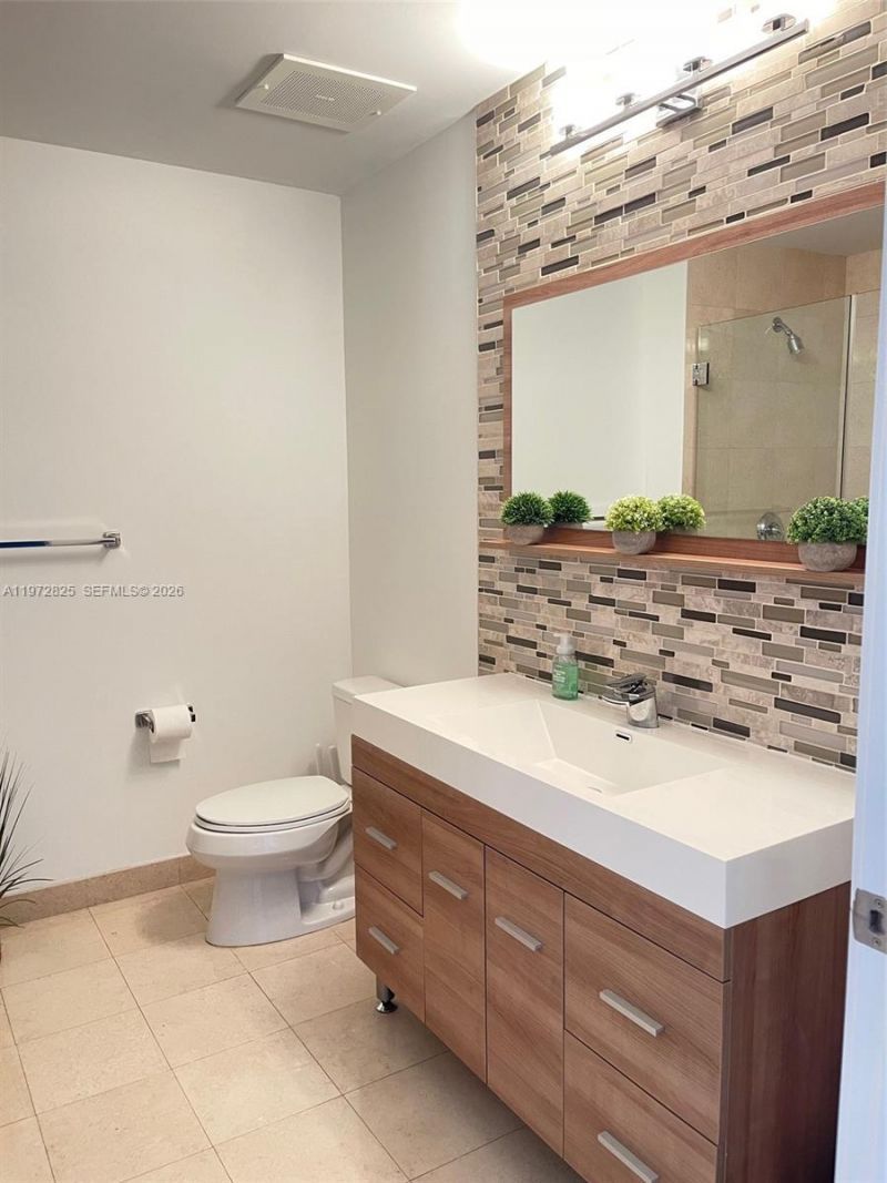 1050 Brickell Ave , Unit 410, Miami, FL 33131 Photo