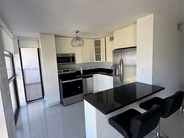 400 Leslie Dr , Unit 602, Hallandale Beach, FL 33009