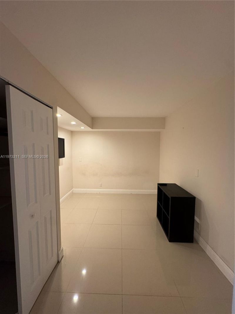 400 Leslie Dr, Unit 602, Hallandale Beach, FL 33009 Photo