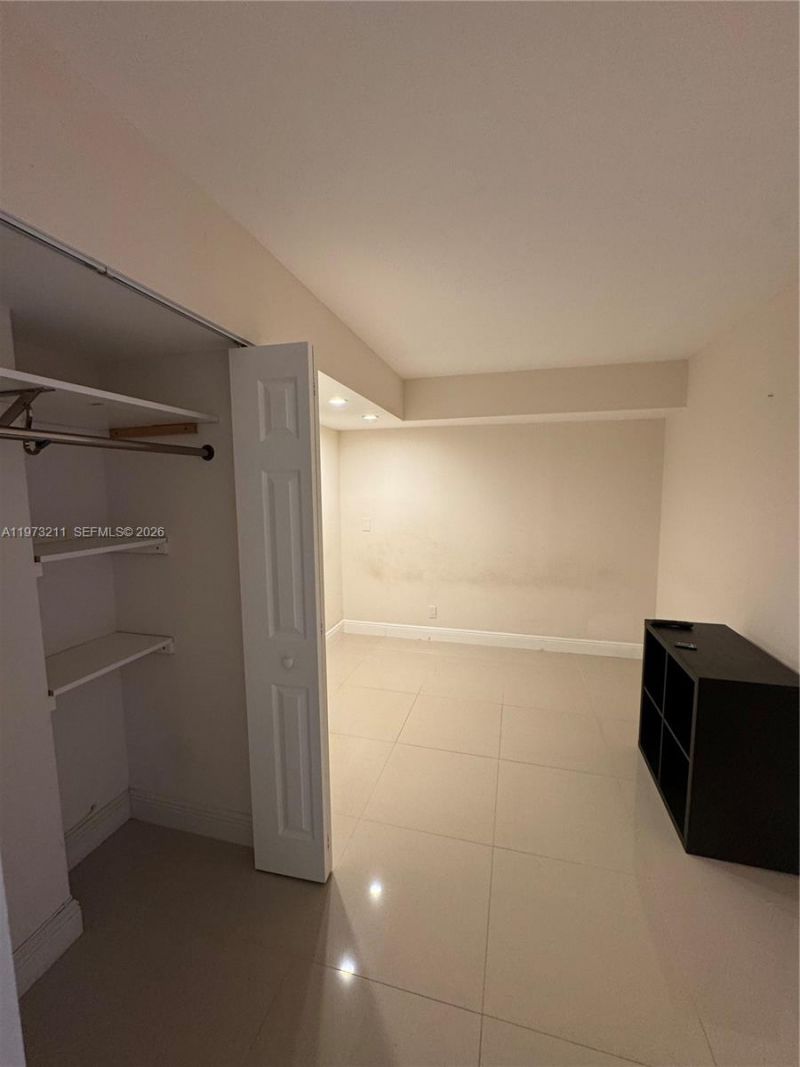 400 Leslie Dr, Unit 602, Hallandale Beach, FL 33009 Photo