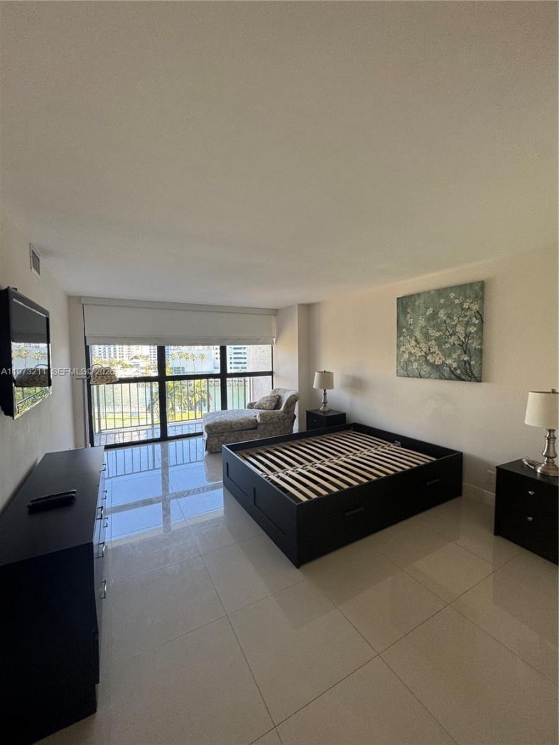 400 Leslie Dr, Unit 602, Hallandale Beach, FL 33009 Photo