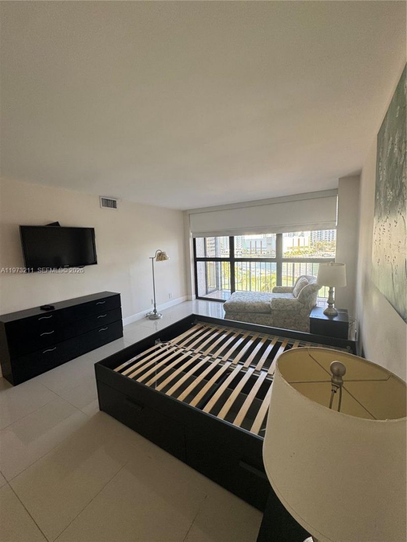 400 Leslie Dr, Unit 602, Hallandale Beach, FL 33009 Photo