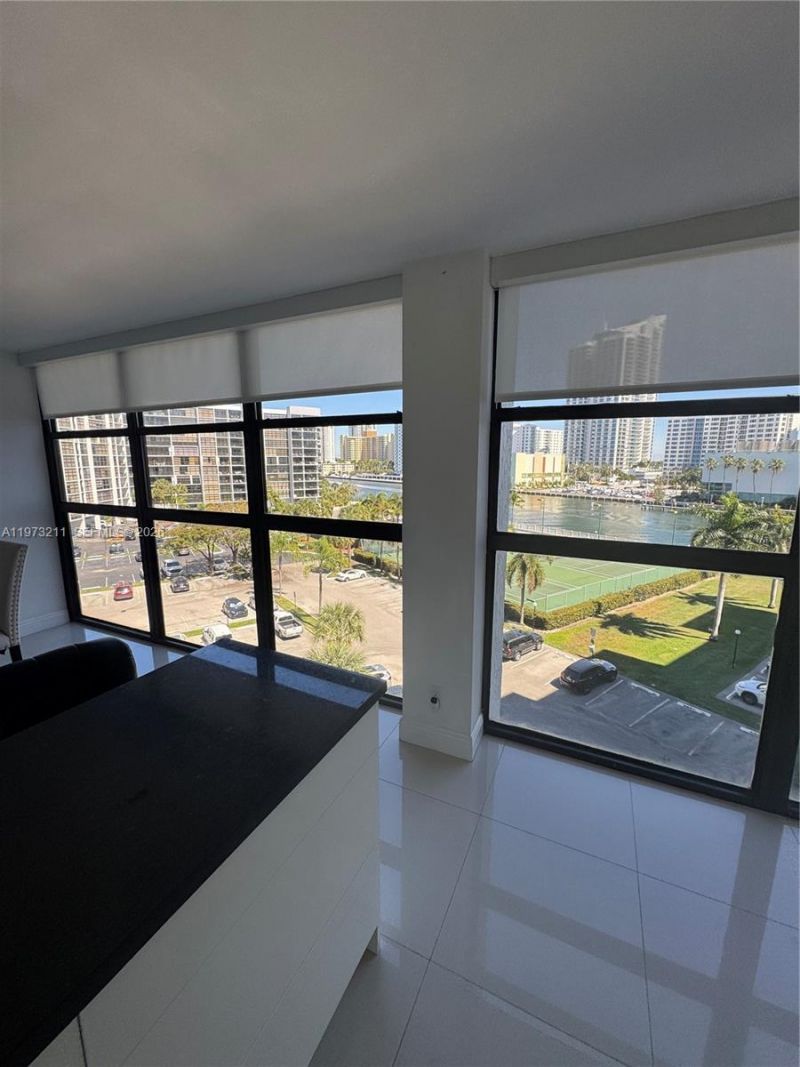 400 Leslie Dr, Unit 602, Hallandale Beach, FL 33009 Photo