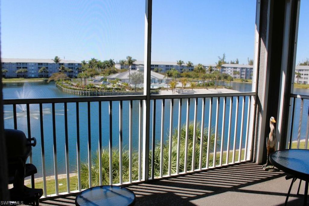 16615 Lake Circle Dr, Unit 447, Fort Myers, FL 33908 Photo