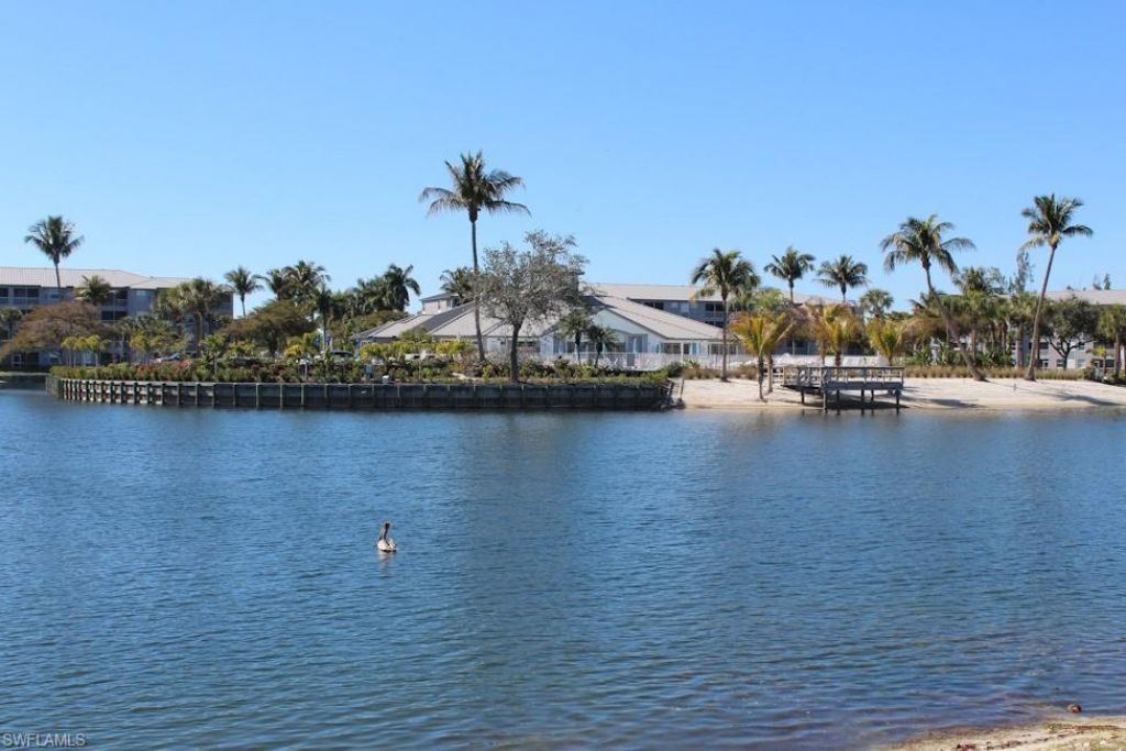 16615 Lake Circle Dr, Unit 447, Fort Myers, FL 33908 Photo