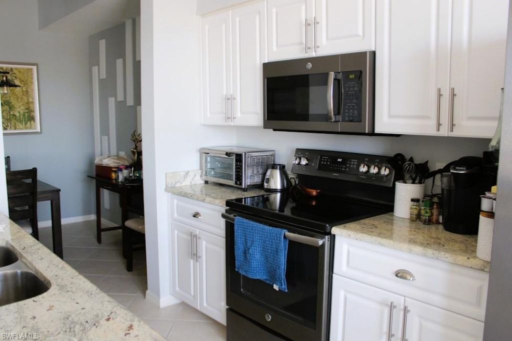 16615 Lake Circle Dr, Unit 447, Fort Myers, FL 33908 Photo