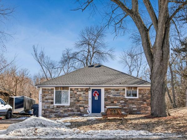 9508 N Shore Trail, Forest Lake, MN 55025