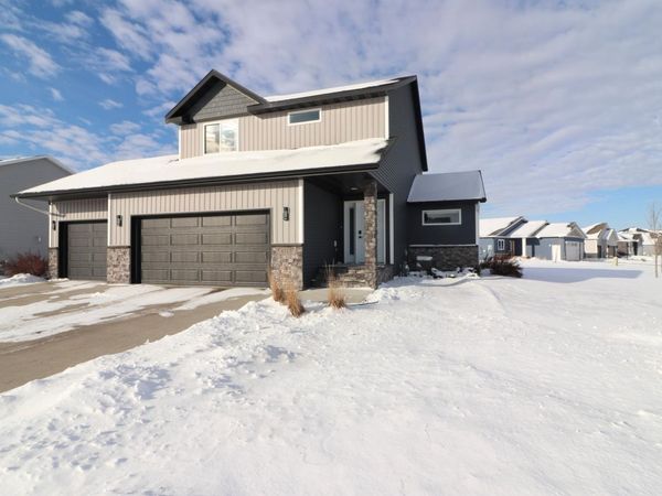 4515 12th Street S, Moorhead, MN 56560