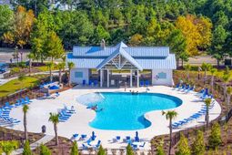 408 Sea Breeze Way photo 4