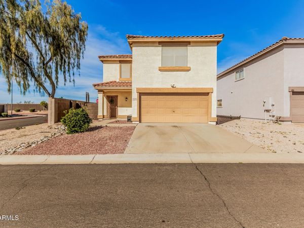 3235 S BOWMAN Road, Apache Junction, AZ 85119
