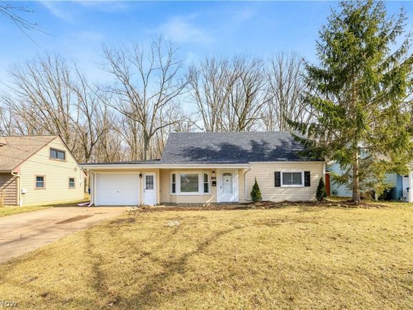 688 Irving Park Boulevard, Sheffield Lake, OH 44054