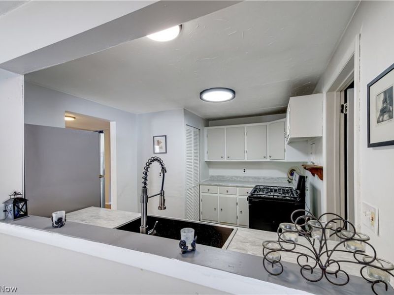 688 Irving Park Boulevard, Sheffield Lake, OH 44054 Photo 11