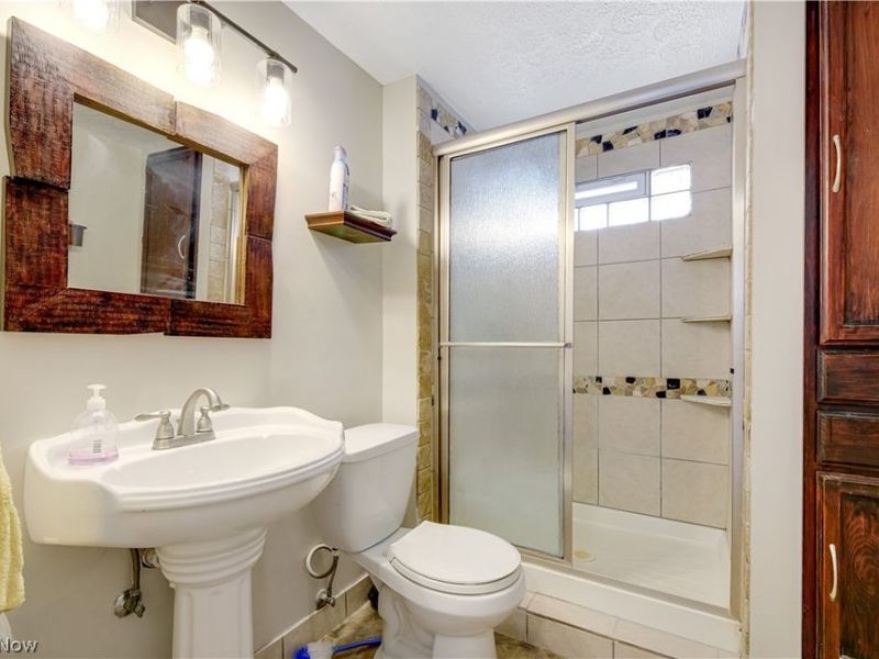 688 Irving Park Boulevard, Sheffield Lake, OH 44054 Photo 19