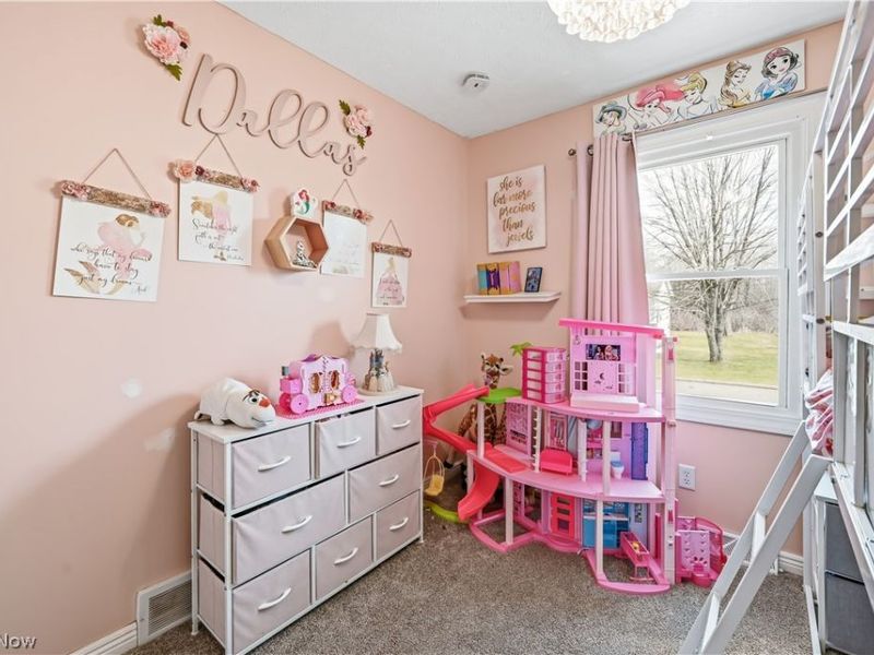 465 S Colonial Drive, Cortland, OH 44410 Photo 13