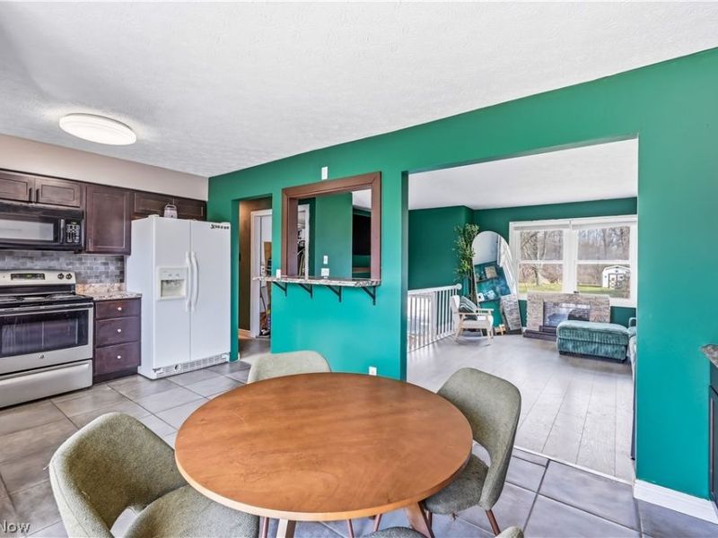 465 S Colonial Drive, Cortland, OH 44410 Photo 25