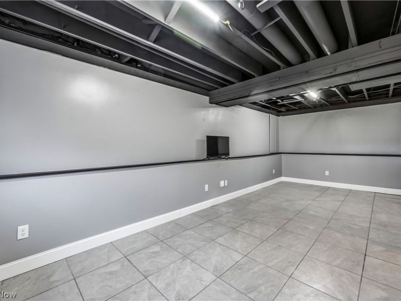 465 S Colonial Drive, Cortland, OH 44410 Photo 29