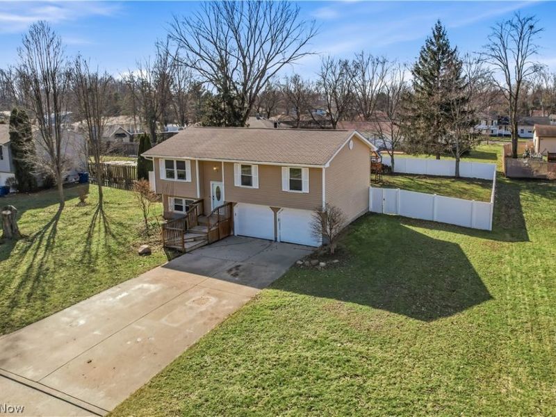 465 S Colonial Drive, Cortland, OH 44410 Photo 4