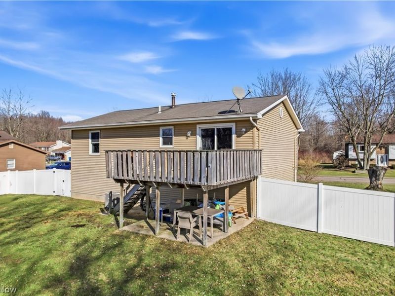 465 S Colonial Drive, Cortland, OH 44410 Photo 7