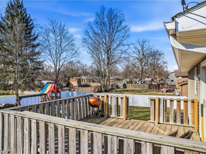 465 S Colonial Drive, Cortland, OH 44410 Photo 9