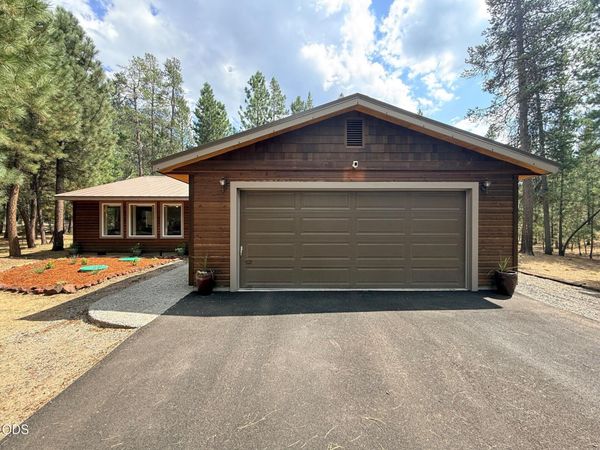 14217 Stillwater Lane, La Pine, OR 97739