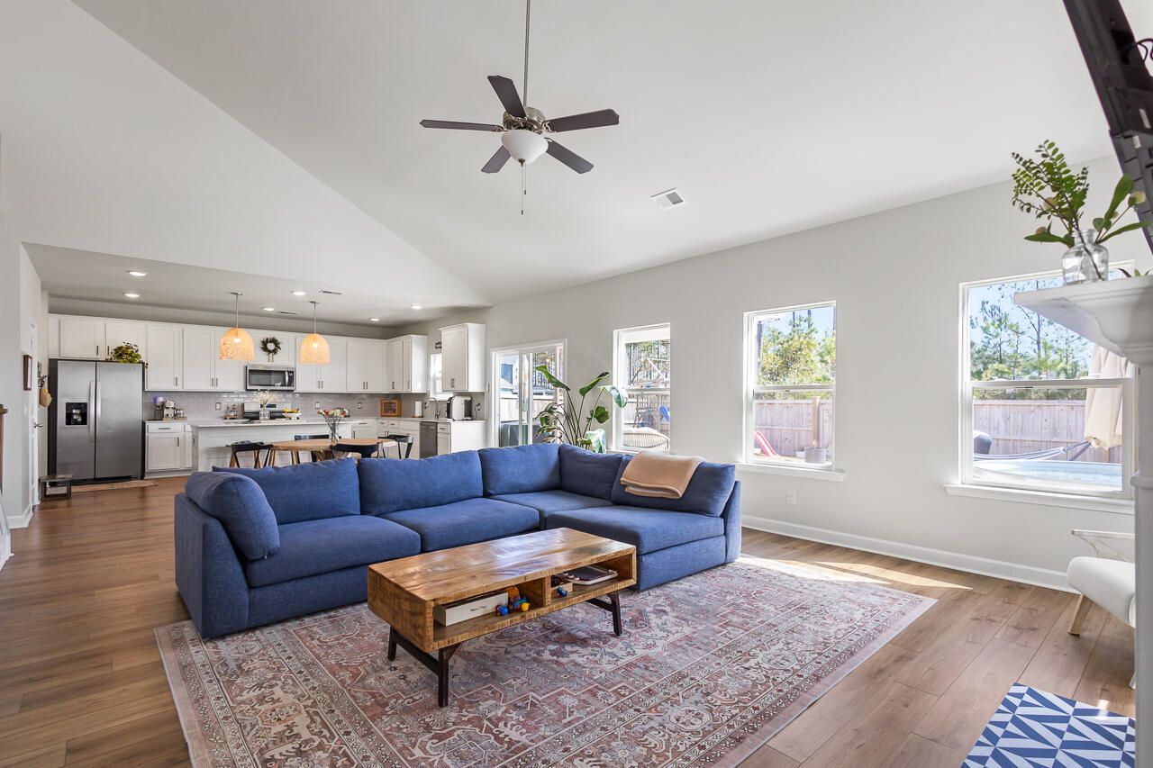 249 Lucca Drive Photo 15