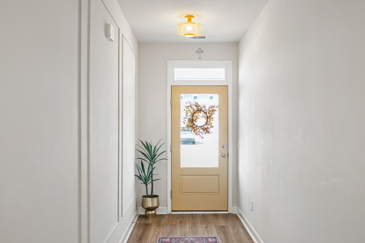 249 Lucca Drive Photo 2