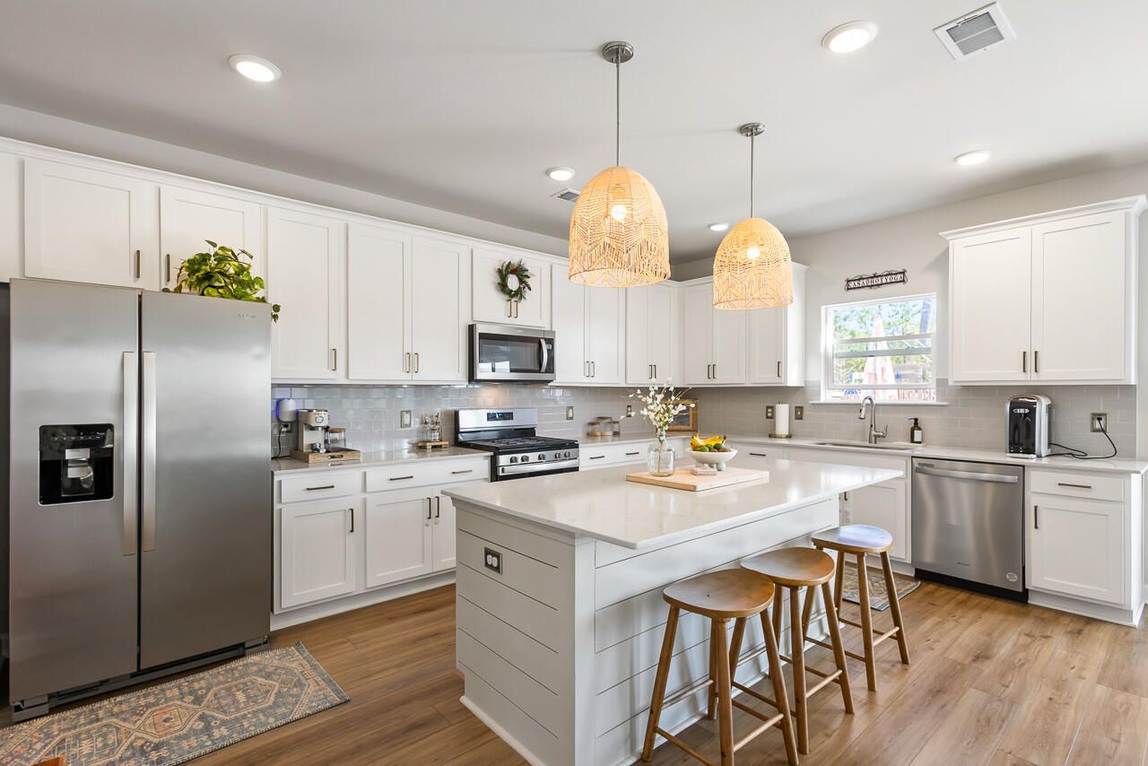 249 Lucca Drive Photo 8