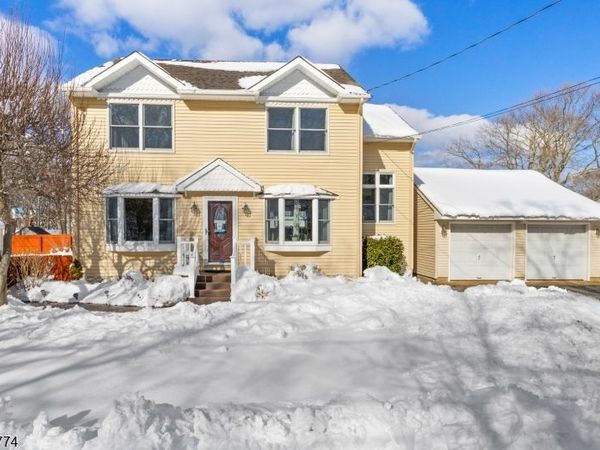 638 Ivanhoe Rd, Brick, NJ 08723