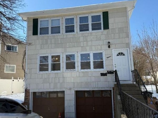 18 Cooper Dr, Boonton, NJ 07005