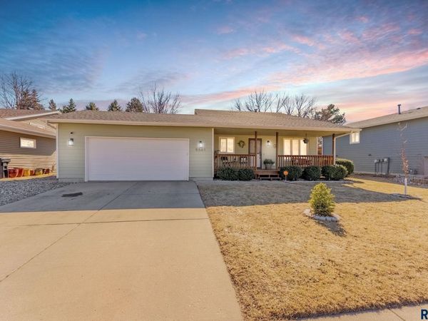 5501 W Clay St, Sioux Falls, SD 57106