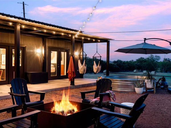 849 W Live Oak ST, Fredericksburg, TX 78624