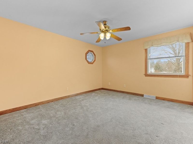 2761 Crompton Street NE, Canton, OH 44721 Photo 18