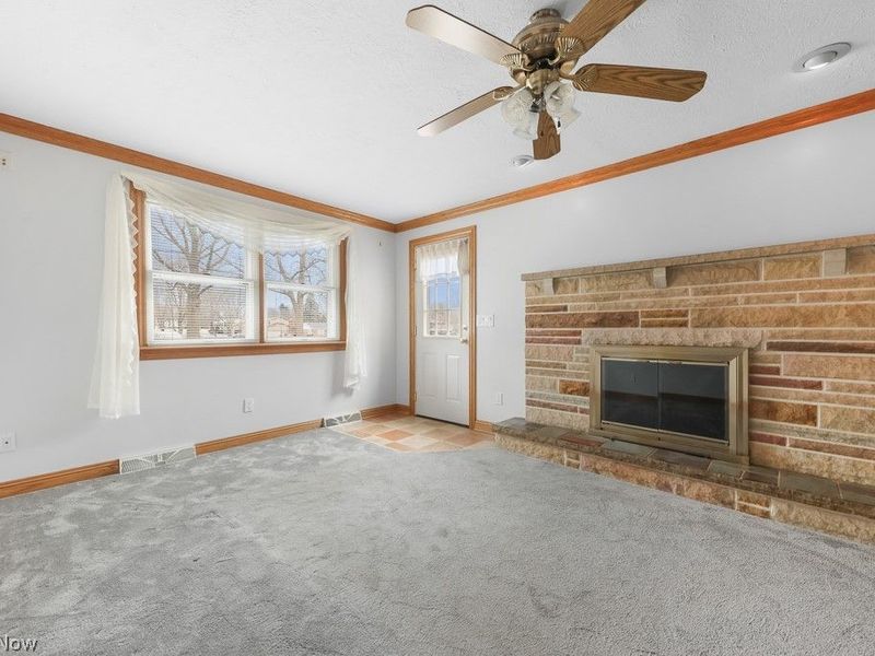 2761 Crompton Street NE, Canton, OH 44721 Photo 8