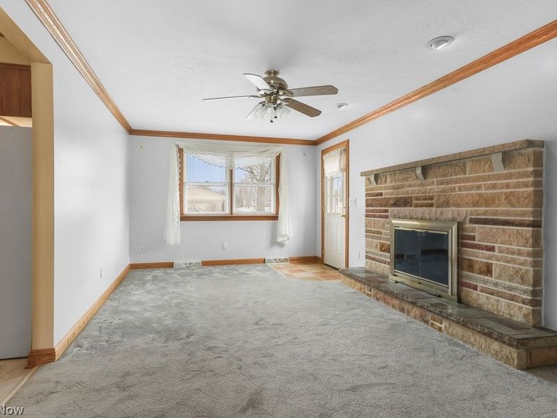 2761 Crompton Street NE, Canton, OH 44721 Photo 9