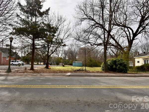 20724 Catawba Avenue, Cornelius, NC 28031