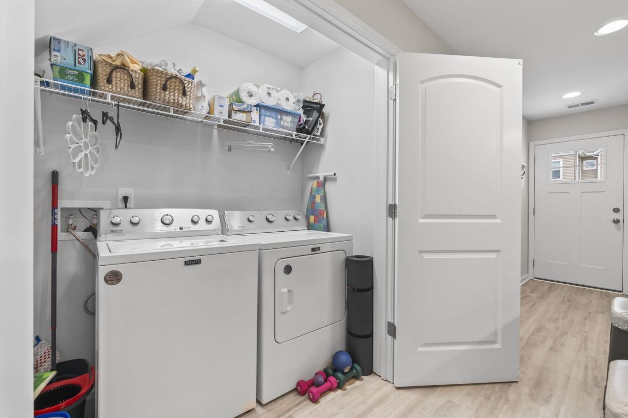 164 Machrie Loop Photo 21